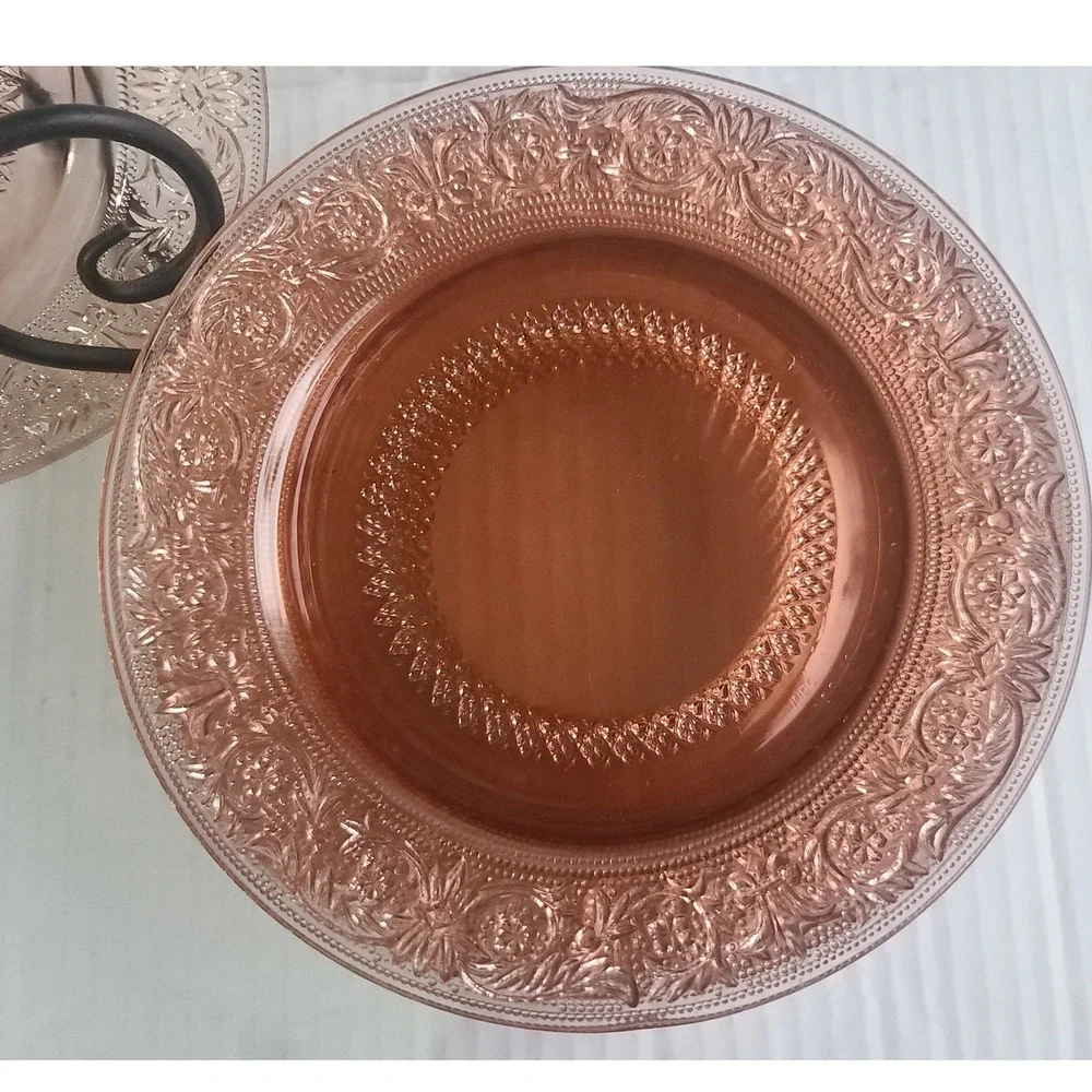 Vintage Pink Depression Glass Grape‎ Cluster Edged 9 3/4